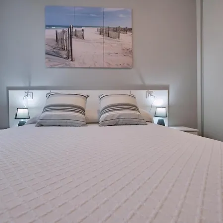 De Julia סנטיאגו דה קומפוסטלה